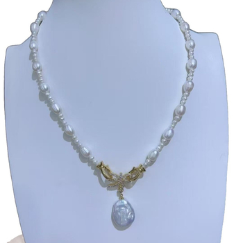 Fukang Κολιέ από Μαργαριάρια Γλυκού Νερού με μαργαριτάρια σε σχήμα ρυζιού/σταγόνας, κρεμαστό μαργαριτάρι, κλείσιμο από κράμα