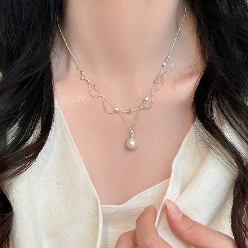 Κολιέ από χαλκό με γεωμετρικό σχέδιο, κανονική αλυσίδα, μενταγιόν από χαλκό, στυλ ελαφρού πολυτελείας, καλοκαίρι 2025