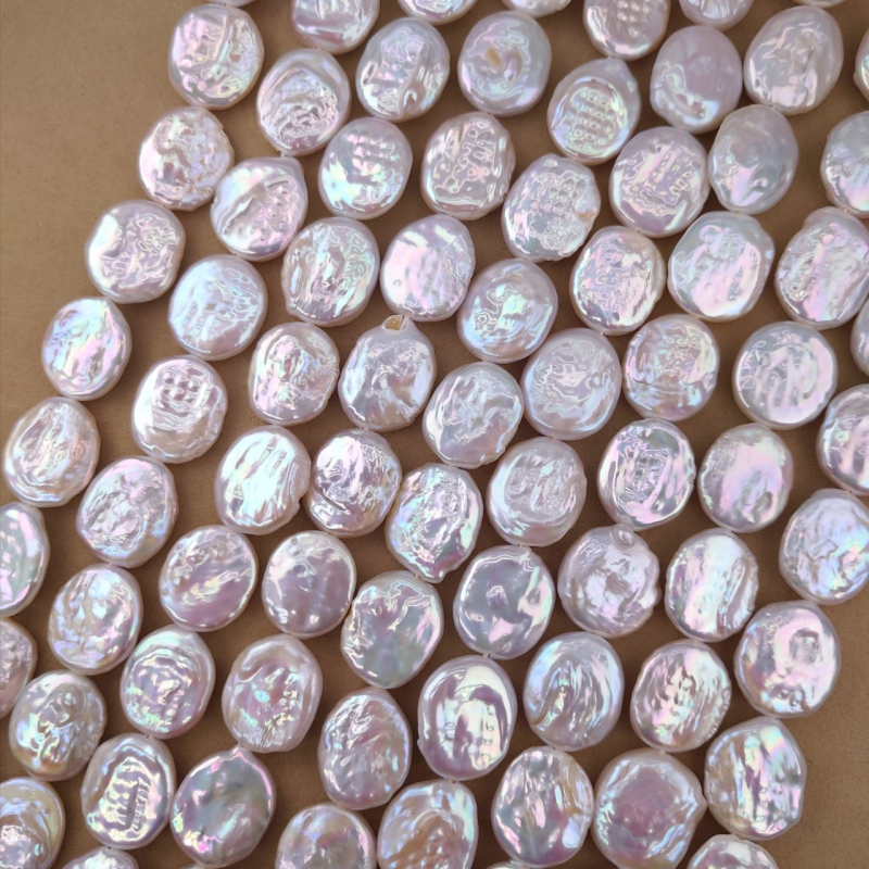 Kaelakee Oval Coin Baroque Pearl, Naked Stone stiil, mageveepärlid, County Jade, Talv 2021