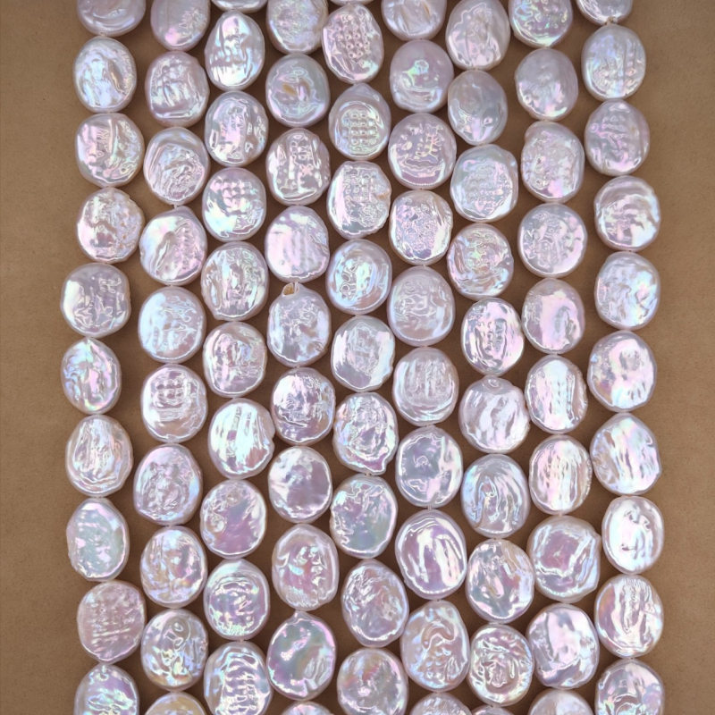 Kaelakee Oval Coin Baroque Pearl, Naked Stone stiil, mageveepärlid, County Jade, Talv 2021