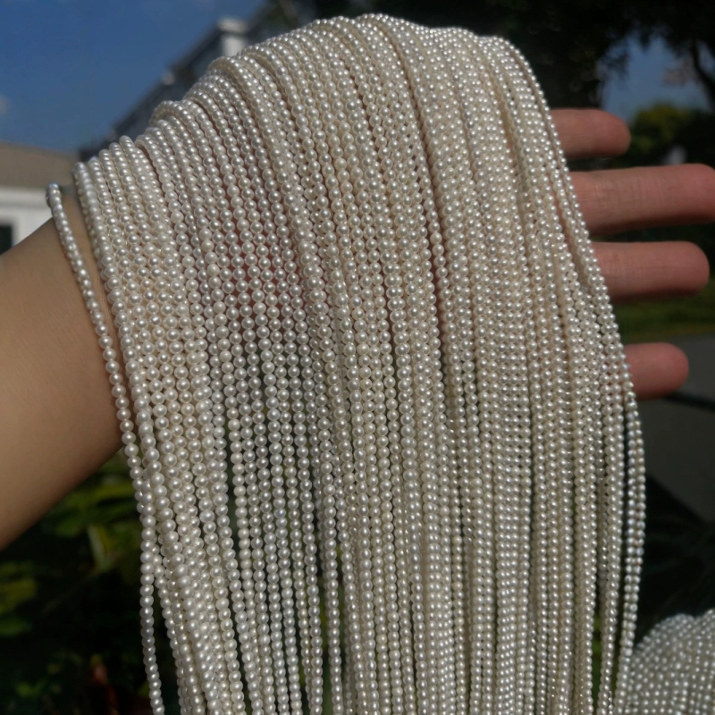 Ogrlica s biserima sladkovodnim, savršen krug, srebro 925, prirodni stil, ljeto 2025