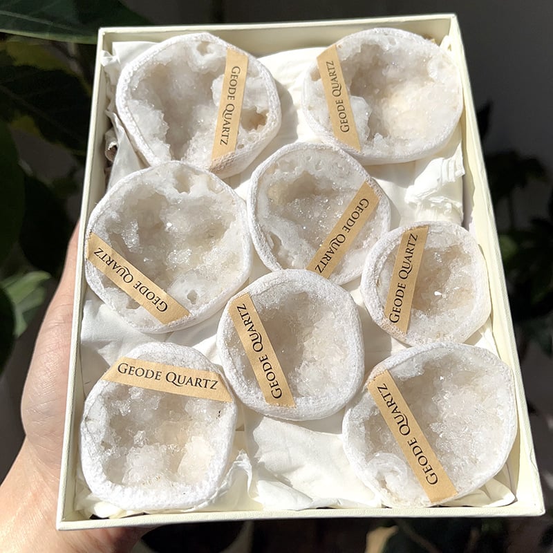 Viseće kristalne ukrase od tigrovog oka – mineralni primjerak, poslovni pokloni