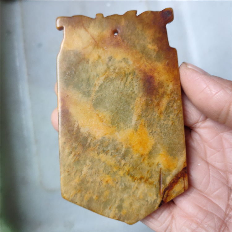 Pandantiv Xiuyu Jade cu dragon, formă geometrică, finisaj polizat, material natural, stil retro