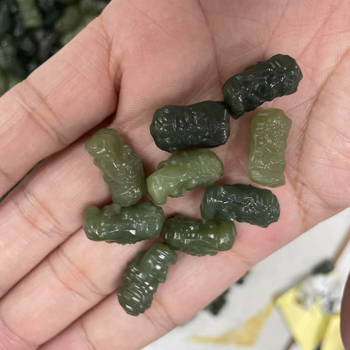 Zakiram perla od Hetianskog nefrita, prohodna rupa, dimenzije oko 10×11×19 mm, za Wenwan narukvicu