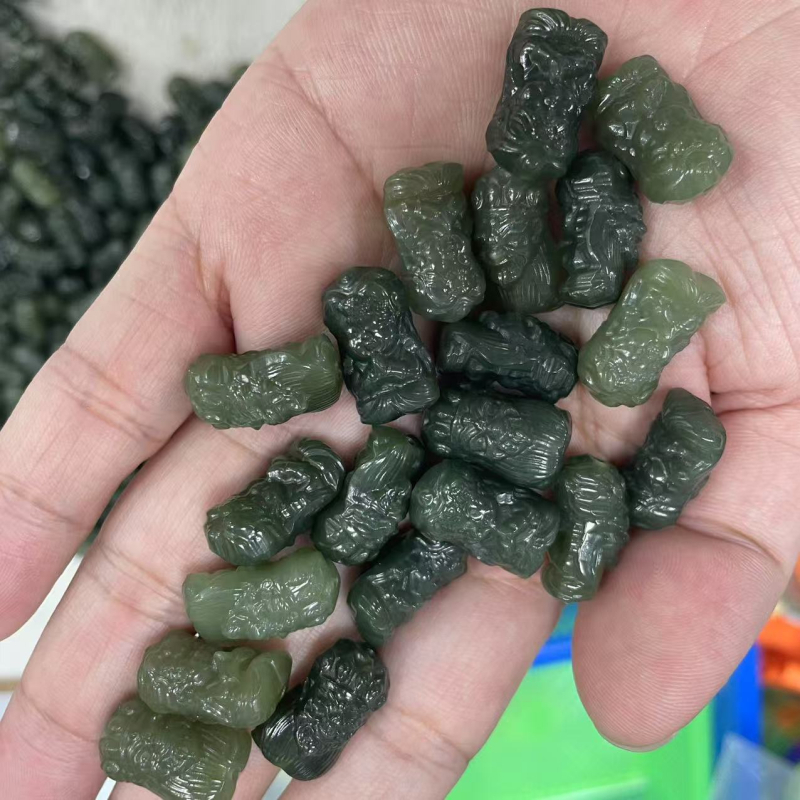 Zakiram perla od Hetianskog nefrita, prohodna rupa, dimenzije oko 10×11×19 mm, za Wenwan narukvicu