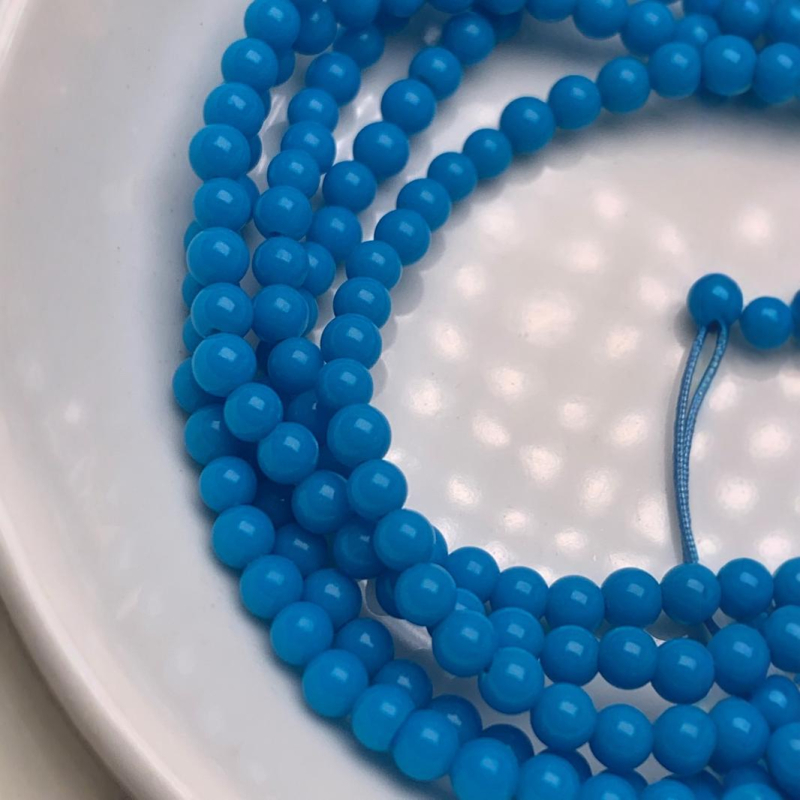 Neapstrādātu akmens krelles ķēde – jade tips 20213, izlaidums vasarā 2024