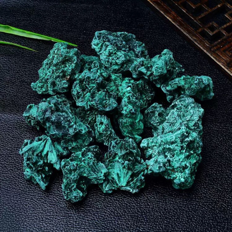 Prirodni malahitni kristal, sirovi kamen za dekoraciju, veliki materijal za rezbarenje, mineralni uzorak, didaktički kristal