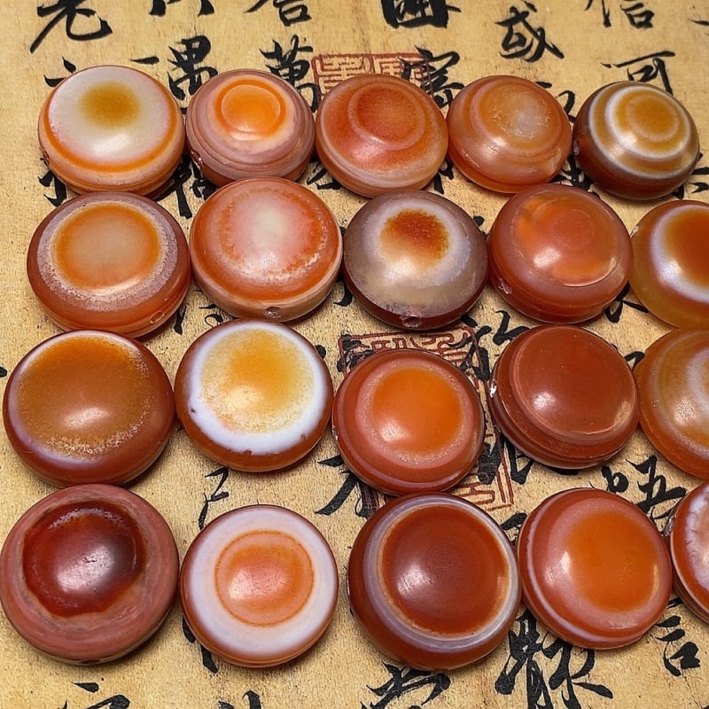 Ahāta acs kulons - tīģera raksts (neapstrādāts akmens, Bayu, Liaoning)