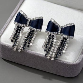 Σκουλαρίκια με σχήμα φιόγκου από κράμα ψευδαργύρου, γυναικεία κομψότητα σε στυλ light luxury, φθινόπωρο 2025