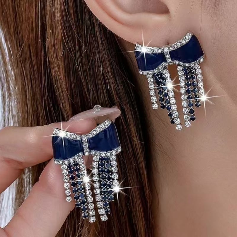 Σκουλαρίκια με σχήμα φιόγκου από κράμα ψευδαργύρου, γυναικεία κομψότητα σε στυλ light luxury, φθινόπωρο 2025