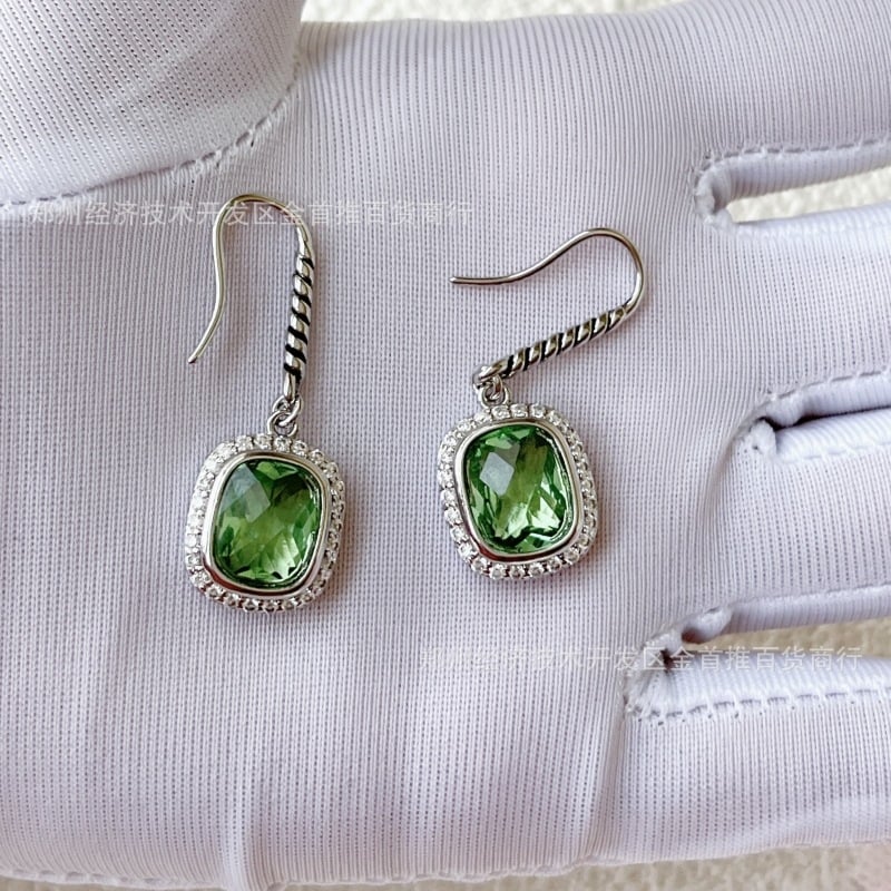 Aranyozott sárgaréz fülbevalók csavart dróttal és mikroinlay-vel, 2023 tavasz, Fashion OL