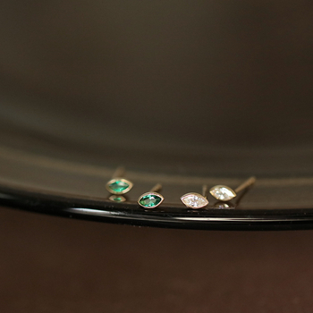 Geometrijske naušnice, 925 srebro, pozlaćene 14K zlatom, elektroplatiniranje, za žene (Materijal: 925 srebro; Premaz: 14K zlato; Obrada: elektroplatiniranje; Dizajn: Geometrijski; Za: žene)