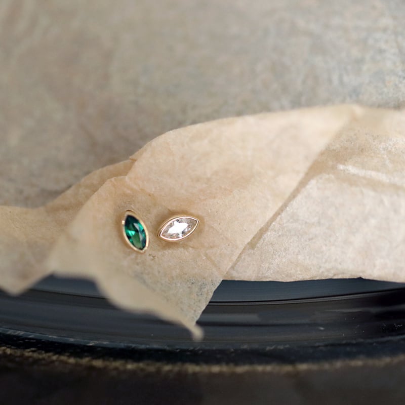 Geometrijske naušnice, 925 srebro, pozlaćene 14K zlatom, elektroplatiniranje, za žene (Materijal: 925 srebro; Premaz: 14K zlato; Obrada: elektroplatiniranje; Dizajn: Geometrijski; Za: žene)