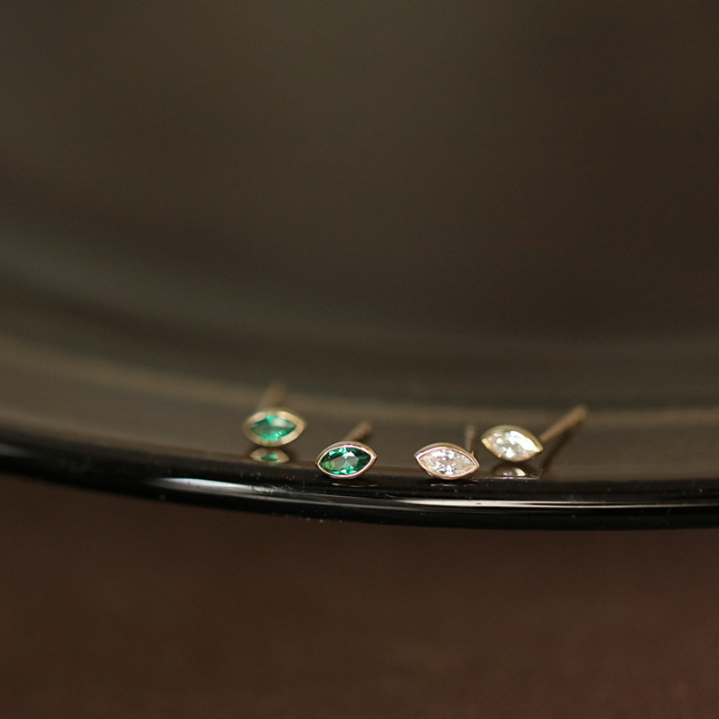 Geometrijske naušnice, 925 srebro, pozlaćene 14K zlatom, elektroplatiniranje, za žene (Materijal: 925 srebro; Premaz: 14K zlato; Obrada: elektroplatiniranje; Dizajn: Geometrijski; Za: žene)