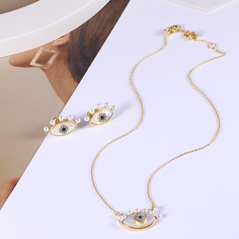 Fülbevalók – réz alapanyag, elektroplattázott felület, márka Beautiful home, nőknek, városi mindennapi stílus, 2023 nyár