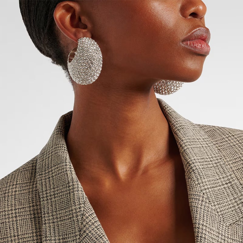 Strasszos fülbevalók, geometriai U-forma, elektroplakált felület, rozsdamentes acél tű