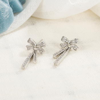 Naušnice s mašnicom i resicama, lagani luksuz stil, model 1305, ljeto 2022 (Materijal: Bakar; Model: 1305; Stil: Mašna; Sezona: Ljeto 2022; Kategorija: Naušnice)