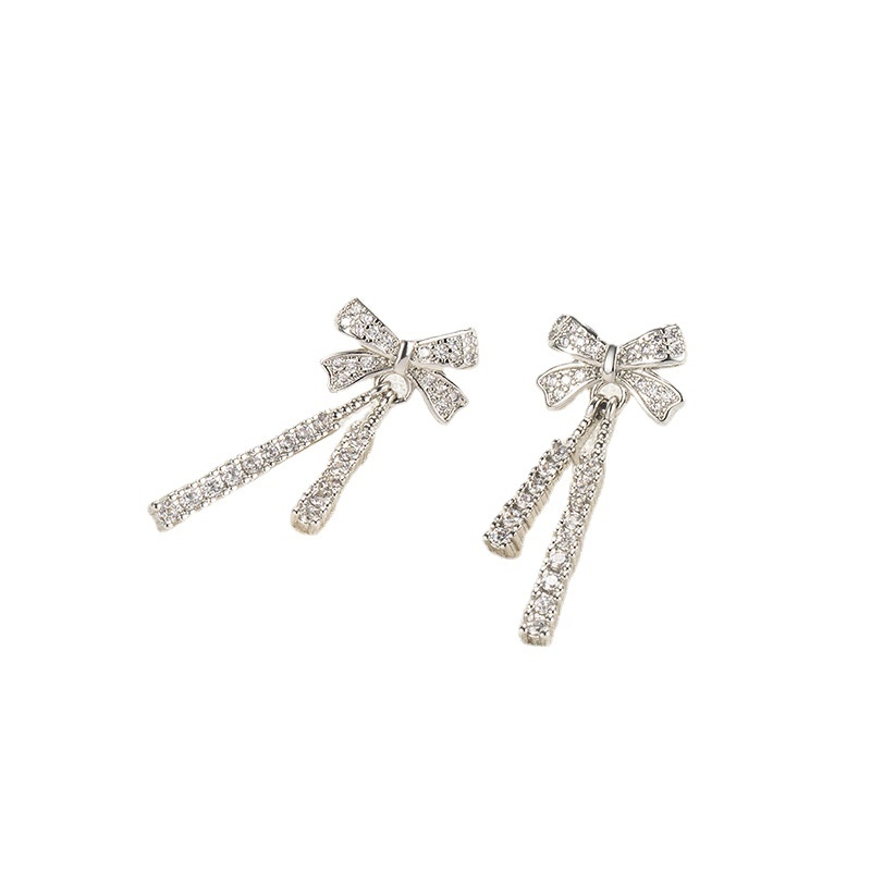 Naušnice s mašnicom i resicama, lagani luksuz stil, model 1305, ljeto 2022 (Materijal: Bakar; Model: 1305; Stil: Mašna; Sezona: Ljeto 2022; Kategorija: Naušnice)