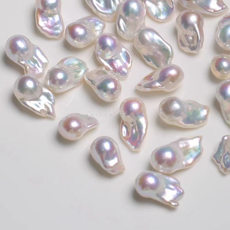 Barokssed merepärlitega kõrvarõngad – käsitöö, kalasaba kujundus, looduslikud pärlid, 2025 kevad