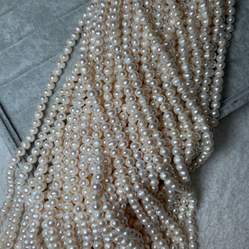 Margele od sladkovodnih bisera gotovo okruglog oblika — Bare Stone stil, gole bisere, proljeće 2024