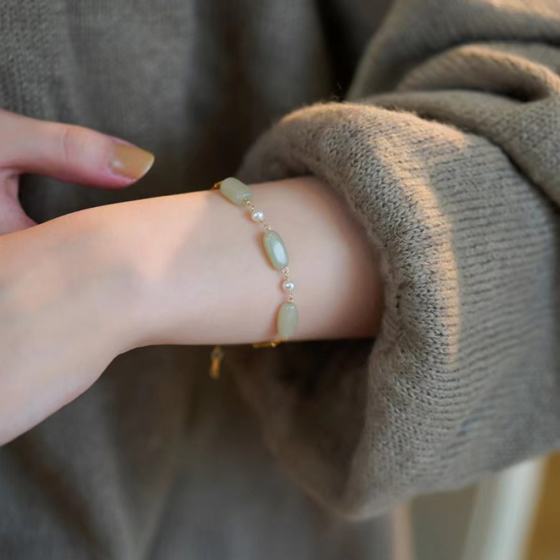 Narukvica od nefrita, ručno izrađena, ženski stil, geometrijski dizajn