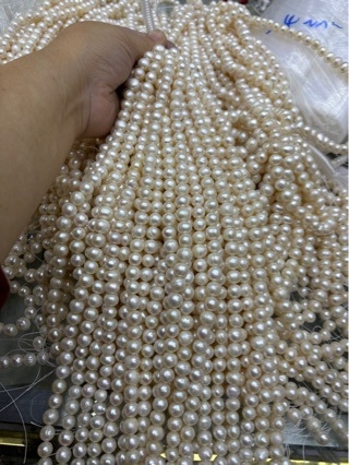 Perle de apă dulce, mărgele cu formă de cartof, fără nucleu; stil: Altul; clasificare perle: perle de apă dulce; tip produs: Altul