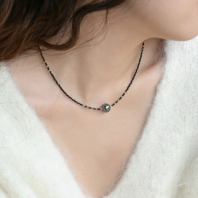 Ogrlica od imitacijiske perle s privjeskom od mother-of-pearl, Kun Ling, O- lanac, geometrijski dizajn