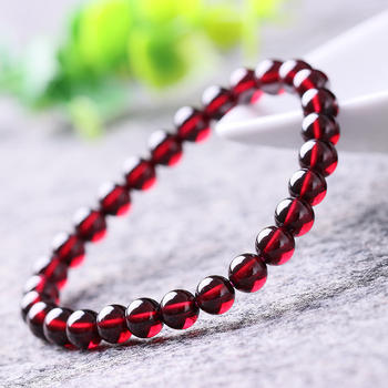 Естествен гранат гривна, еднообиколна, ръчна изработка, дамски стил, кръгли мъниста