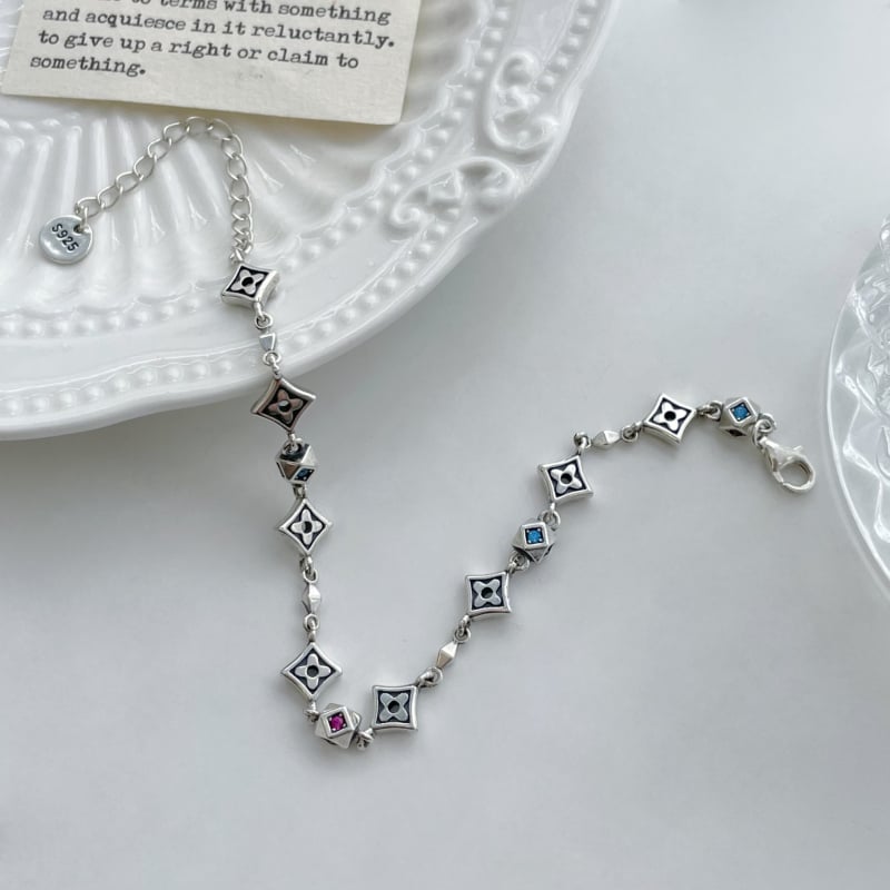 Narukvica od S925 srebra, dugini cirkon, kocka oblik, dvostrana, polirana površina