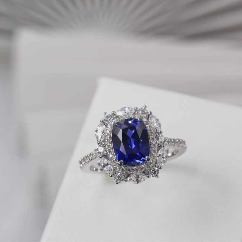 Yuhan Jewelry Пръстен от серия Принцеса със сапфир в стерлингово сребро, с инкрустирани камъни, модел R019