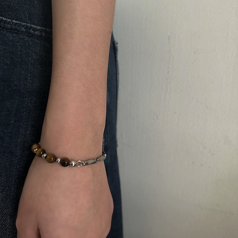 Mobius narukvica — minimalistički retro dizajn od nehrđajućeg čelika, ručna izrada, unisex, geometrijski stil (Nehrđajući čelik; Ručna izrada; Unisex; Geometrijski stil)