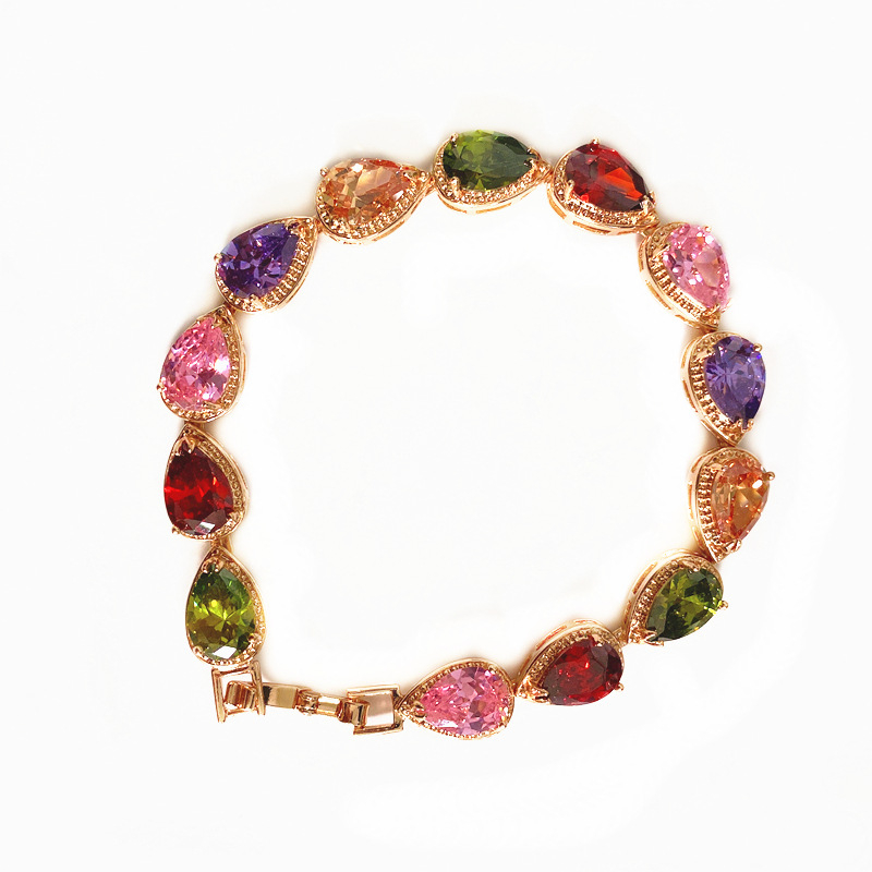 Bakreni ženski narukvica sa zvjezdanim motivom – nakit, ljetno izdanje 2024