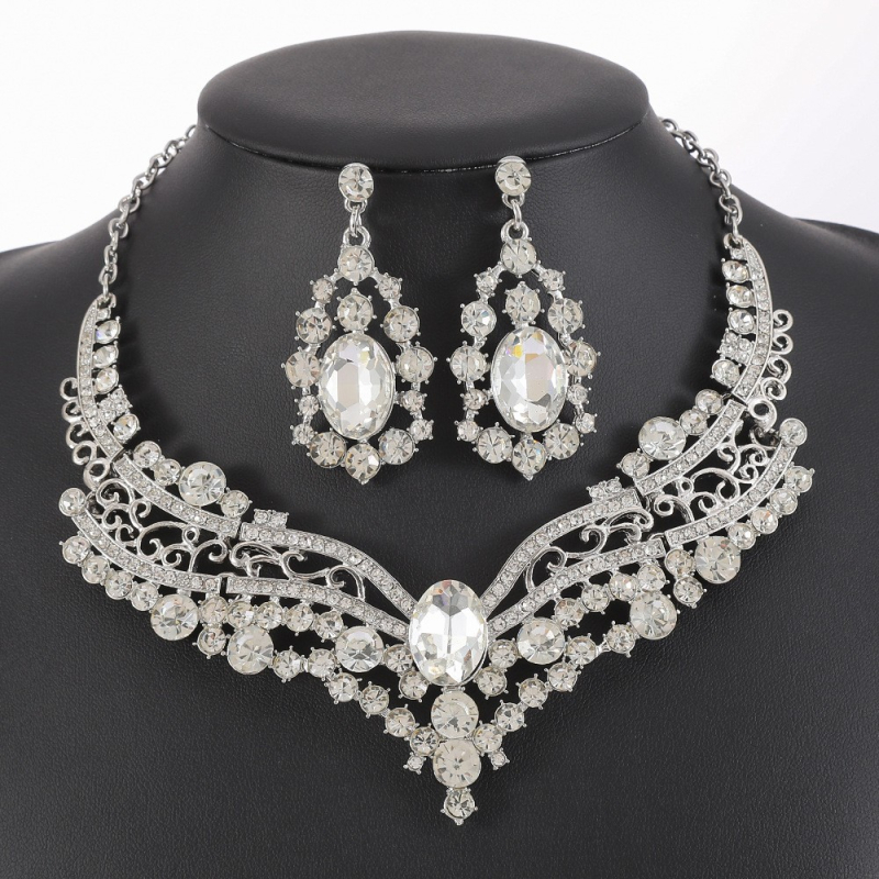 Set colier și cercei cu rând de diamante încrustate, pandantiv din aliaj, lanț regulat – Danby Wabi