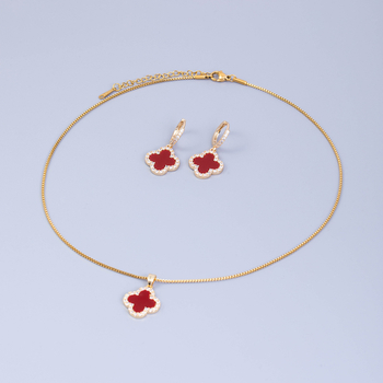 Ékszerkészlet: fülbevaló és nyaklánc koreai Tweed stílusban, négylevelű virág mintával és mikroberakott gyémántokkal, réz elektroplatírozással, szabványos lánccal, tavasz 2025