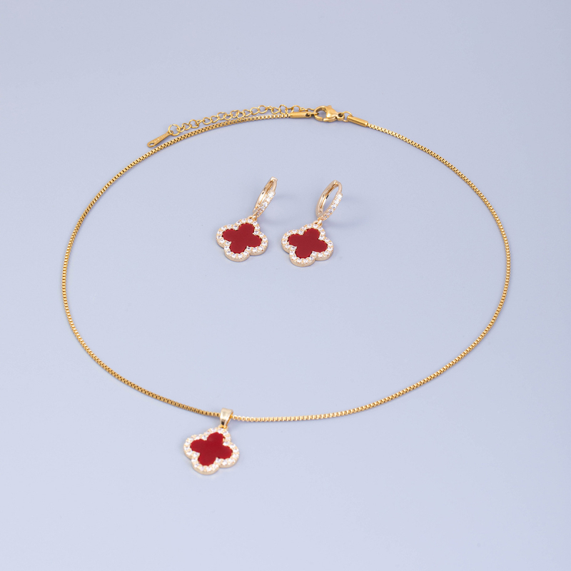 Ékszerkészlet: fülbevaló és nyaklánc koreai Tweed stílusban, négylevelű virág mintával és mikroberakott gyémántokkal, réz elektroplatírozással, szabványos lánccal, tavasz 2025