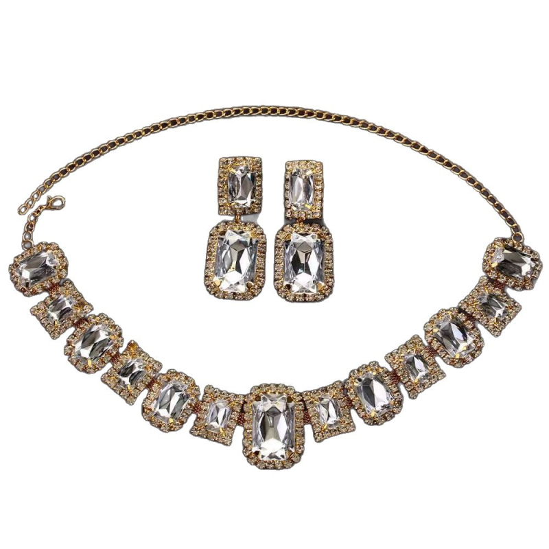 Ékszerszett: fülbevaló és nyaklánc, rhinestone, elektroplattázás, hagyományos lánc, egyéni stílus