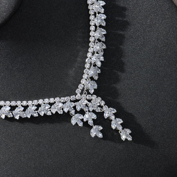 Colier cu piatră zircon, pandantiv în formă U, geometric, din aliaj placat electrochimic – bijuterii pentru femei