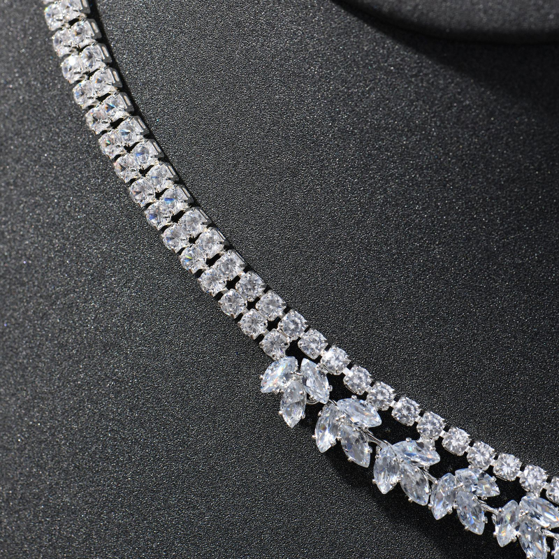 Colier cu piatră zircon, pandantiv în formă U, geometric, din aliaj placat electrochimic – bijuterii pentru femei