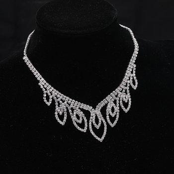 Set naušnica i ogrlice od kristala, kapljasti privjesci, elektroplatiranje završnica; stil claw chain; uzorci: srce, kapljica, zvono