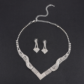 Set colier și cercei cu rhinestones — design val, lanț șarpe, bijuterii de nuntă, vară 2021 (Material: Rhinestone; Set: Colier + Cercei; Lanț: Șarpe; An/Sezon: Vara 2021)