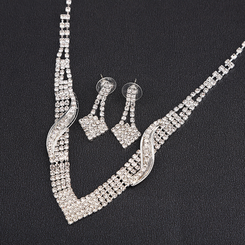 Set colier și cercei cu rhinestones — design val, lanț șarpe, bijuterii de nuntă, vară 2021 (Material: Rhinestone; Set: Colier + Cercei; Lanț: Șarpe; An/Sezon: Vara 2021)