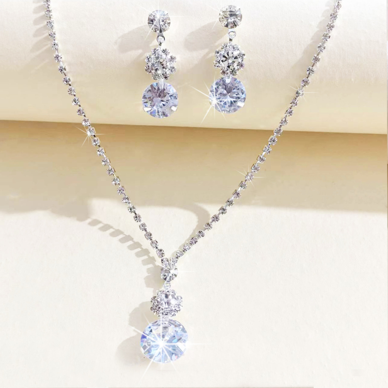 Set de bijuterii din cupru cu strasuri – cercei și colier, electroplacat, pandantiv din cristal artificial, lanț standard, stil proaspăt și dulce, primăvara 2024