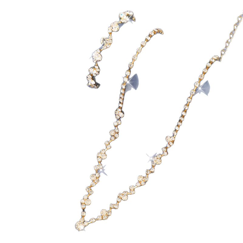 Ženski set nakita s rhinestonima: naušnice, ogrlica i narukvica; materijal: rhinestone; tehnika postavljanja dijamanata; uzorci: srce / kap / zvono; lanac: bočni lanac