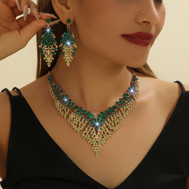 Set de bijuterii pentru nuntă: colier, cercei și brățară din aliaj cu rhinestones, model floral cu plante, lanț obișnuit, primăvara 2024