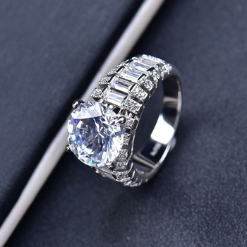 Inel din argint 925 cu moissanit, placat cu aur alb 18K, 5 ct