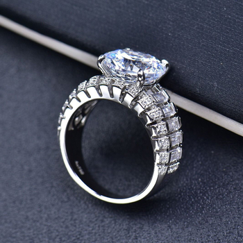 Inel din argint 925 cu moissanit, placat cu aur alb 18K, 5 ct