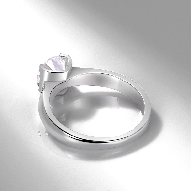 Ženski prsten s glavom bika, 1.00 ct imitacija moissanita, pozlaćen