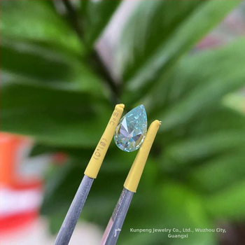 Μοισσανίτης πολύτιμος λίθος για μενταγιόν – σταγόνα σε σχήμα δάκρυ, καθαρότητα VVS, τεχνητό υλικό, λεία κατεργασία