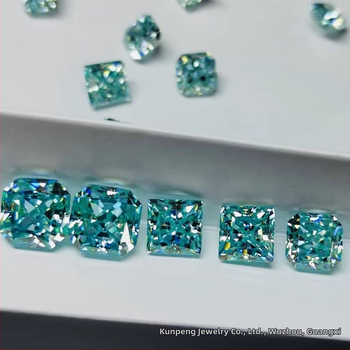 Τετράγωνος γυμνός λίθος pendant, υλικό Mossam Drill, διαύγεια VVS, τεχνητή προέλευση, διαδικασία λείανσης και γυαλίσματος, Peng Kun Jewelry