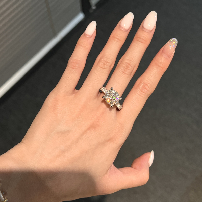 Prsten Moissanite 5 karata, okrugli rez, četveroprstno postavljanje, srebro 925 s premazom 18K zlata